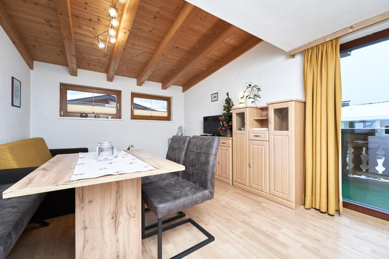 Ferienwohnungen Winnebach 格里斯 外观 照片